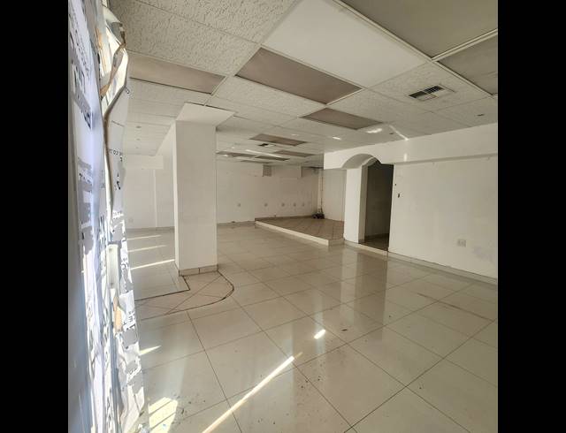 115M² RETAIL TO LET IN MORNINGSIDE